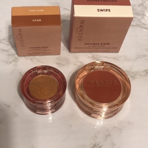 Wander double date lip and cheek , and eyeshadow duo make up beauty bundle - Picture 5 of 8